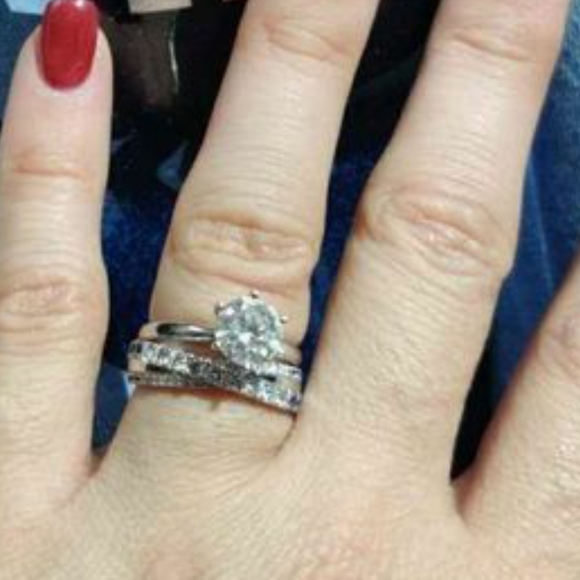 Wedding Band - Picture 2 of 4